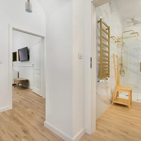 Jednosci Narodowej Stylowy Apartament By Renters 브로츠와프