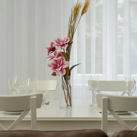 Jednosci Narodowej Stylowy Apartament By Renters 아파트 브로츠와프